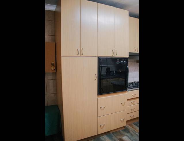 3 BEDROOM HOUSE FOR SALE IN VANDERBIJLPARK CE 4